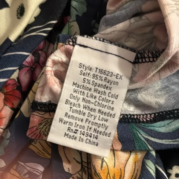 Johnny Was THE JANIE FAVORITE PUFF SLEEVE TOP Navy Blue Long Sleeve Floral Top - Picture 5 of 5